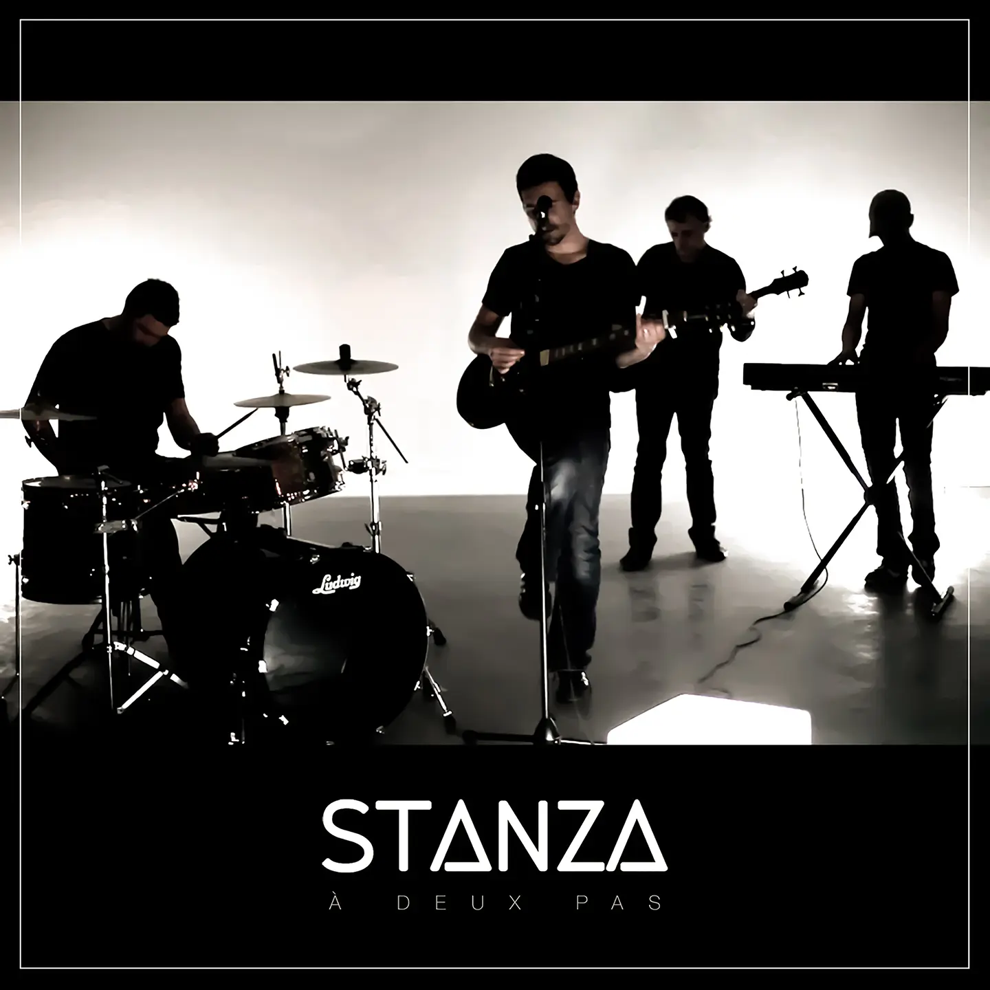 Stanza - chanson à deux pas